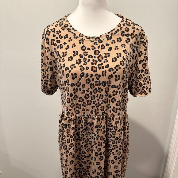 Wild Fable Cheetah Print Short Sleeved T-Shirt Dress SIZE LARGE - Picture 1 of 8